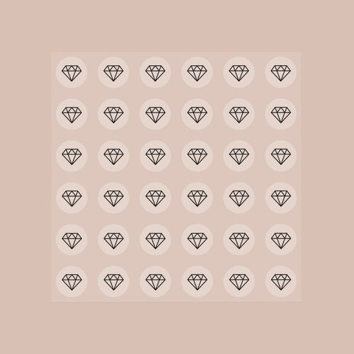 36 ‘CALL OF BEAUTY’ vitamin patches, each featuring a diamond-like image on the label, displayed against a clear background.